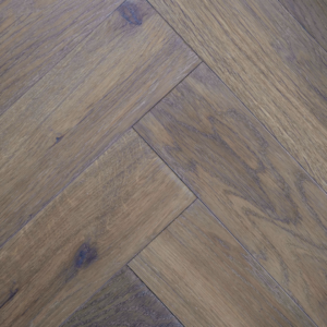 Oak Hazelnut – Herringbone