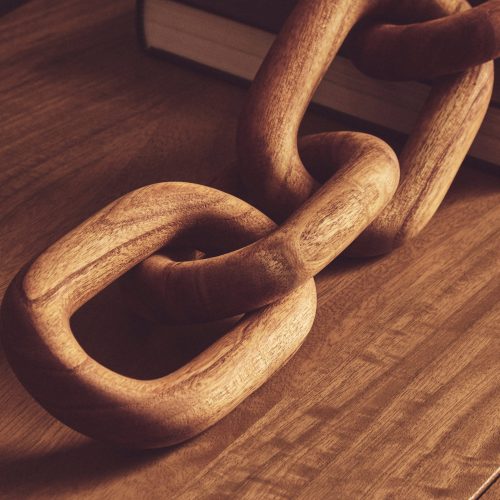 Cala Brown Wood 5 Link Chain Decor